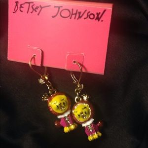 Betsy Johnson Lion from wizard of oz earrings